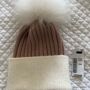 NWT’s Furlux  Hat with White Fox Fur Pom Pom